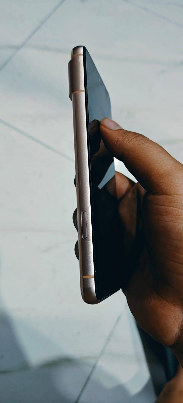 Google Pixel 8 4