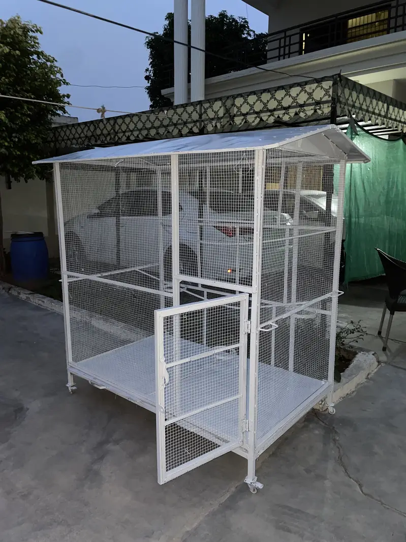 Parrots, pigeons, chickens cage — photo 2