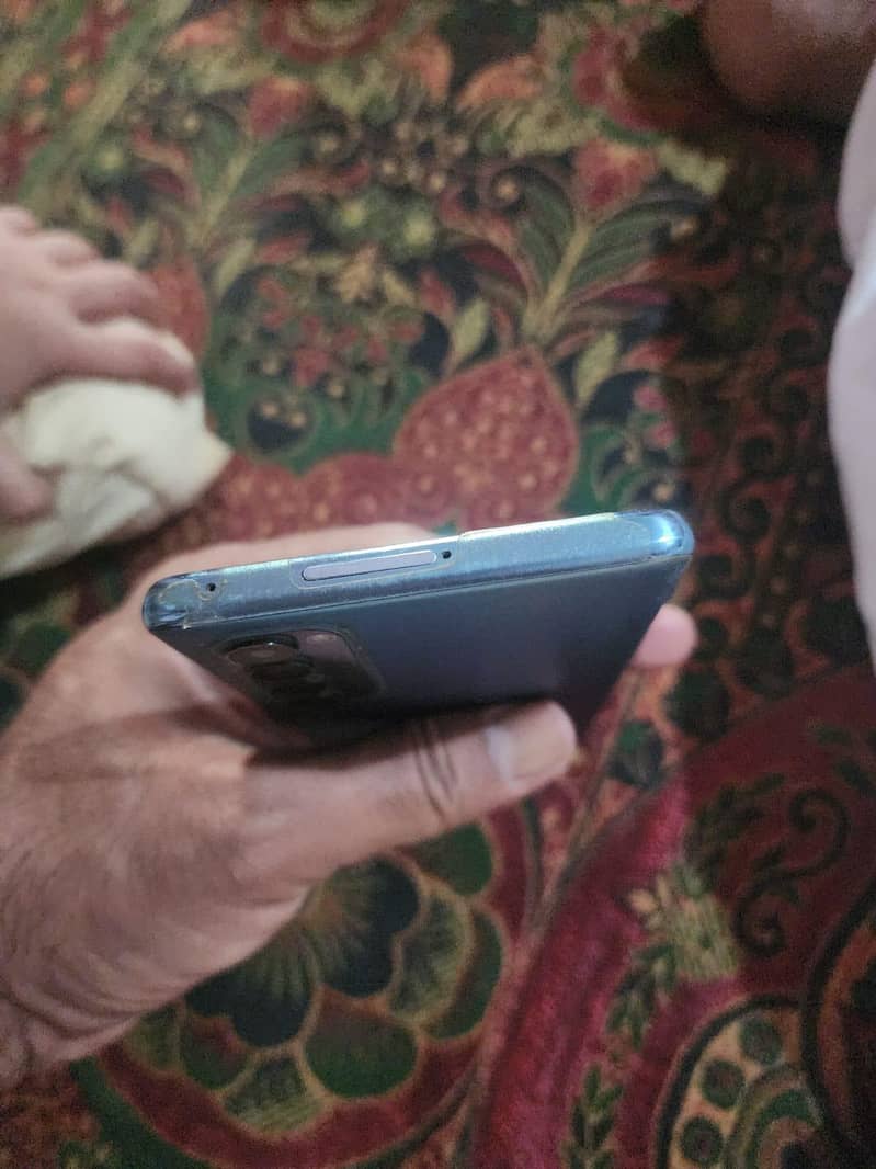 OPPO Reno4 Pro 4