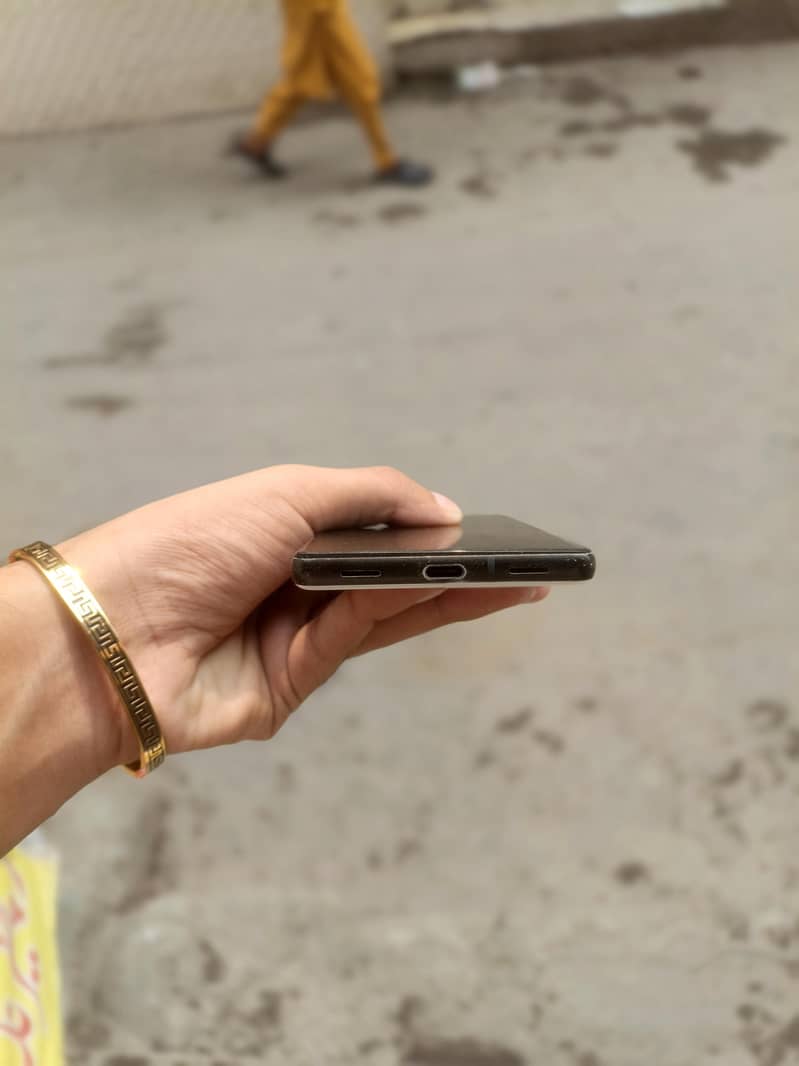 Google Pixel 6a 5