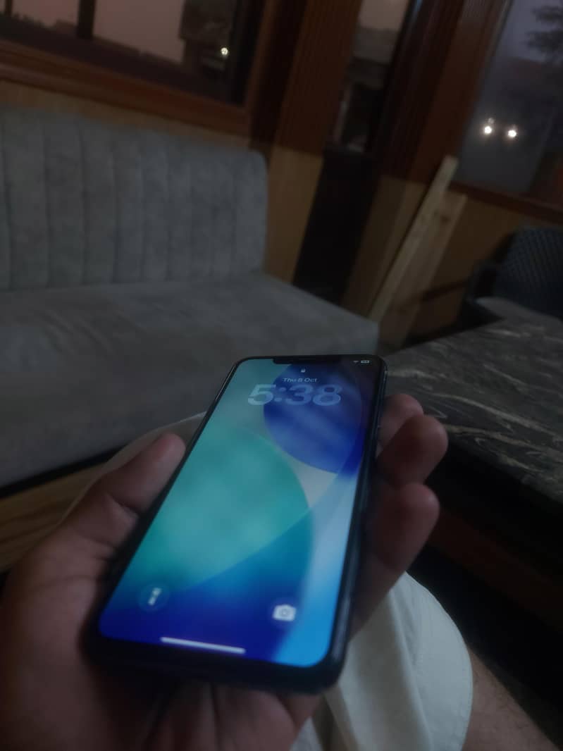 Apple iPhone 11 Pro Max 0