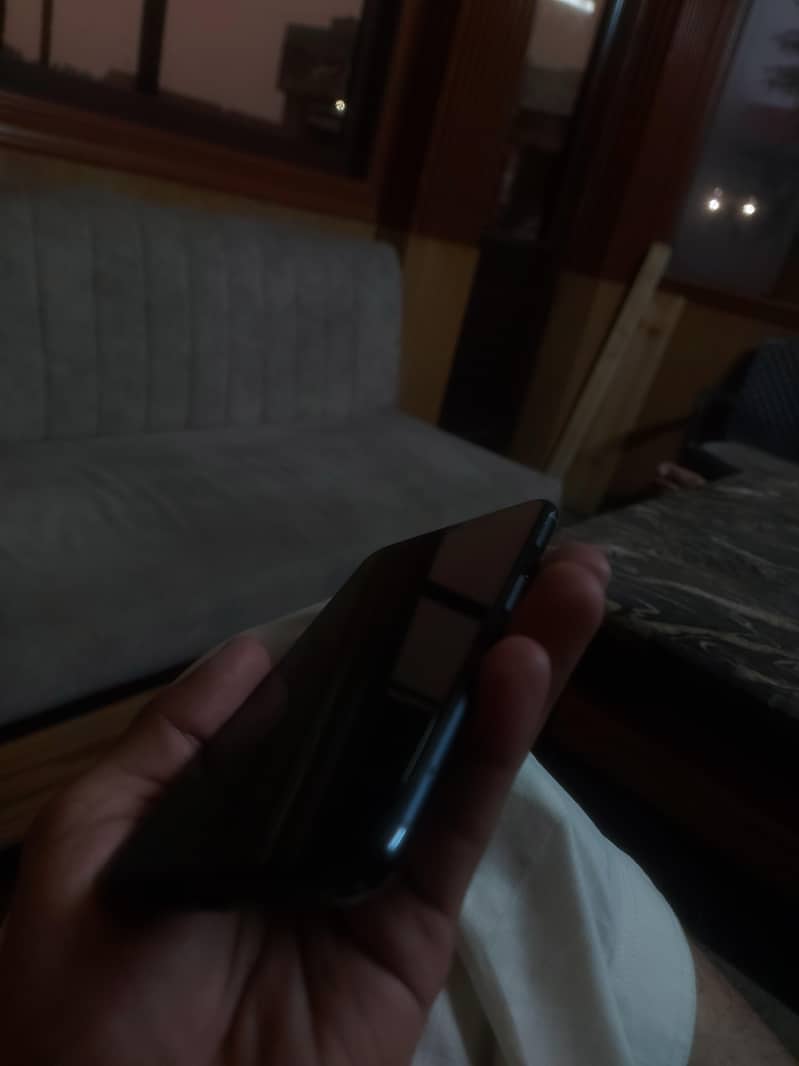 Apple iPhone 11 Pro Max 1