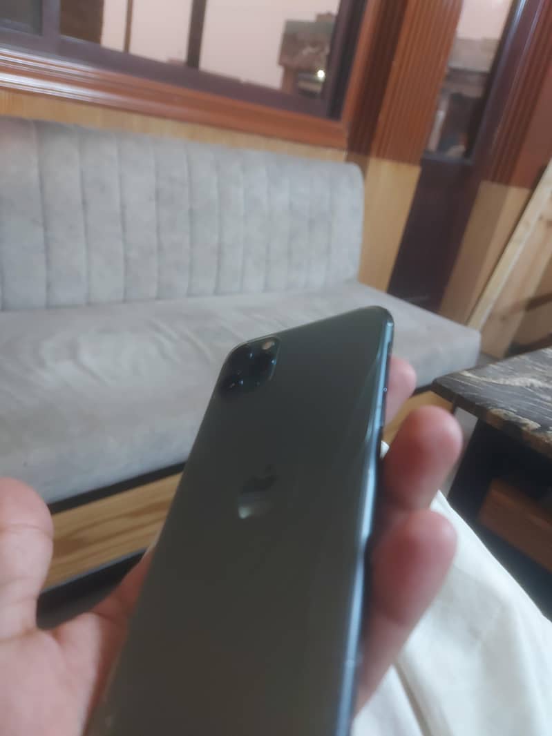 Apple iPhone 11 Pro Max 5