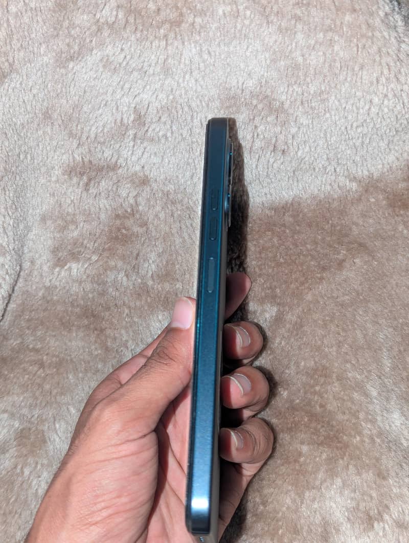 Tecno Spark Go 2