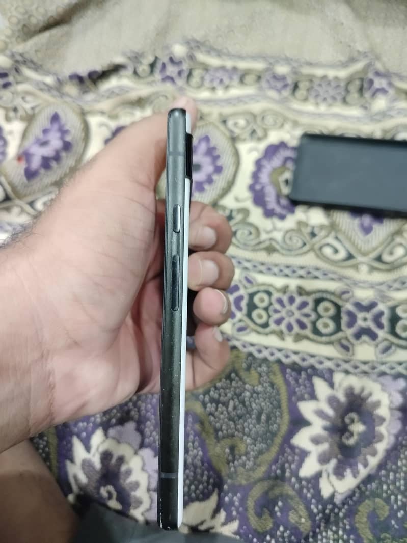 Google Pixel 6a 3