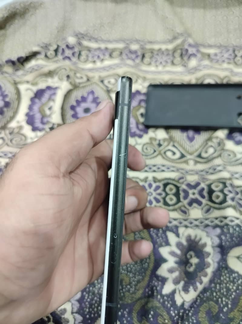 Google Pixel 6a 5