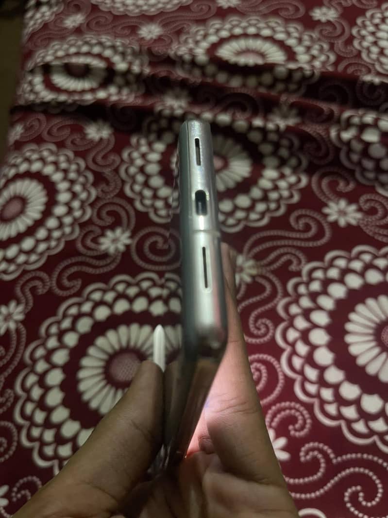 Google Pixel 7 Pro 9