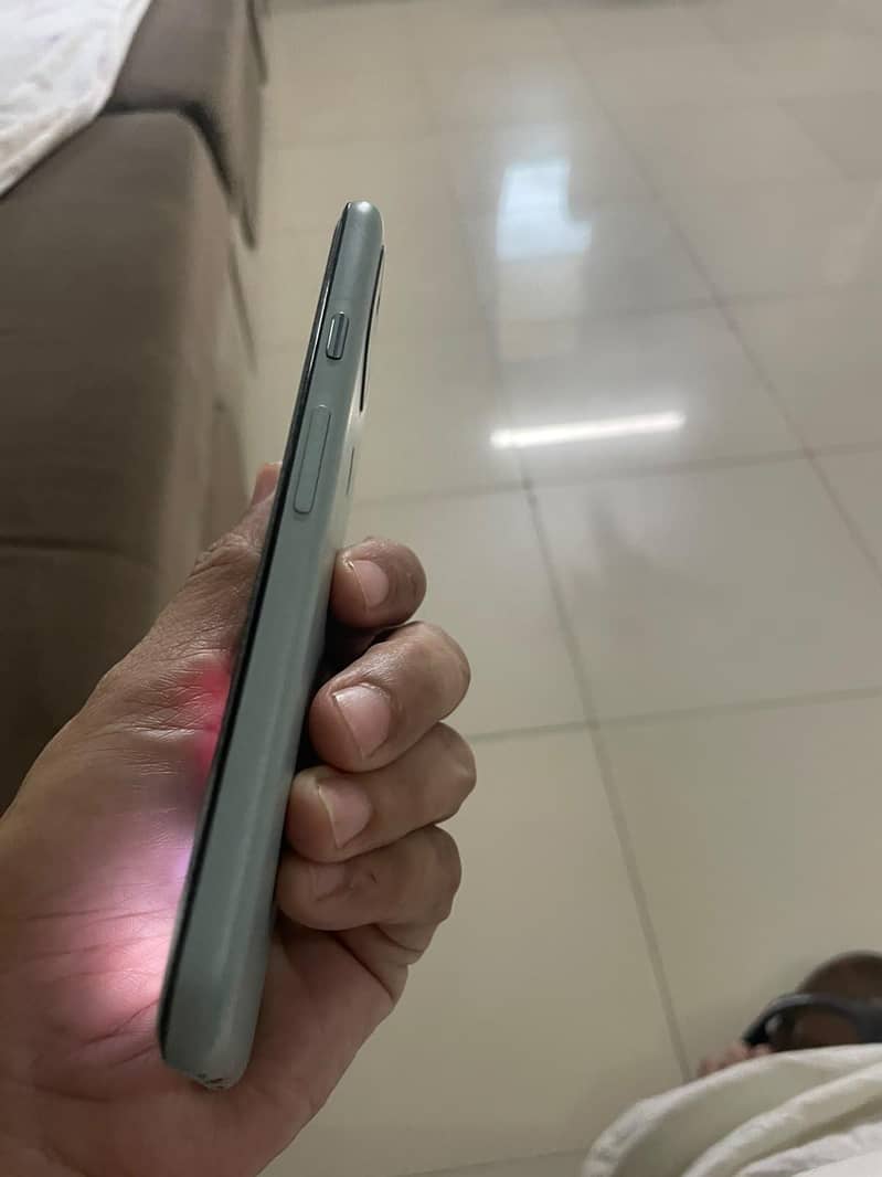 Google Pixel 5 4