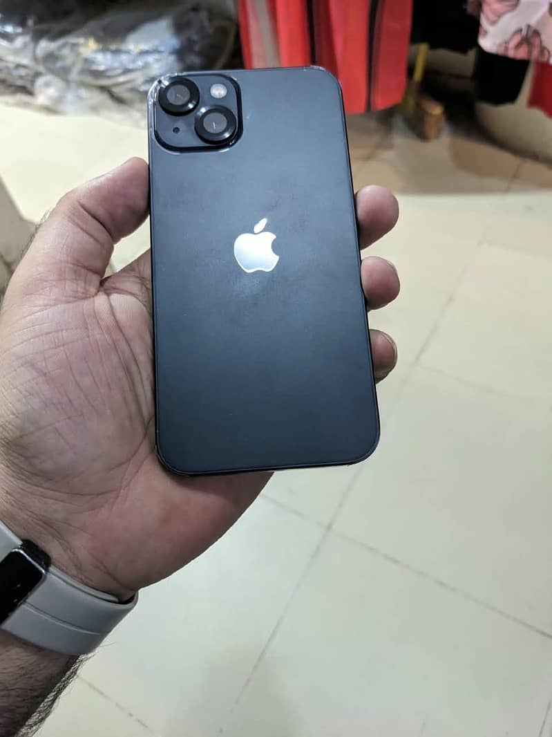 Apple iPhone 13 1