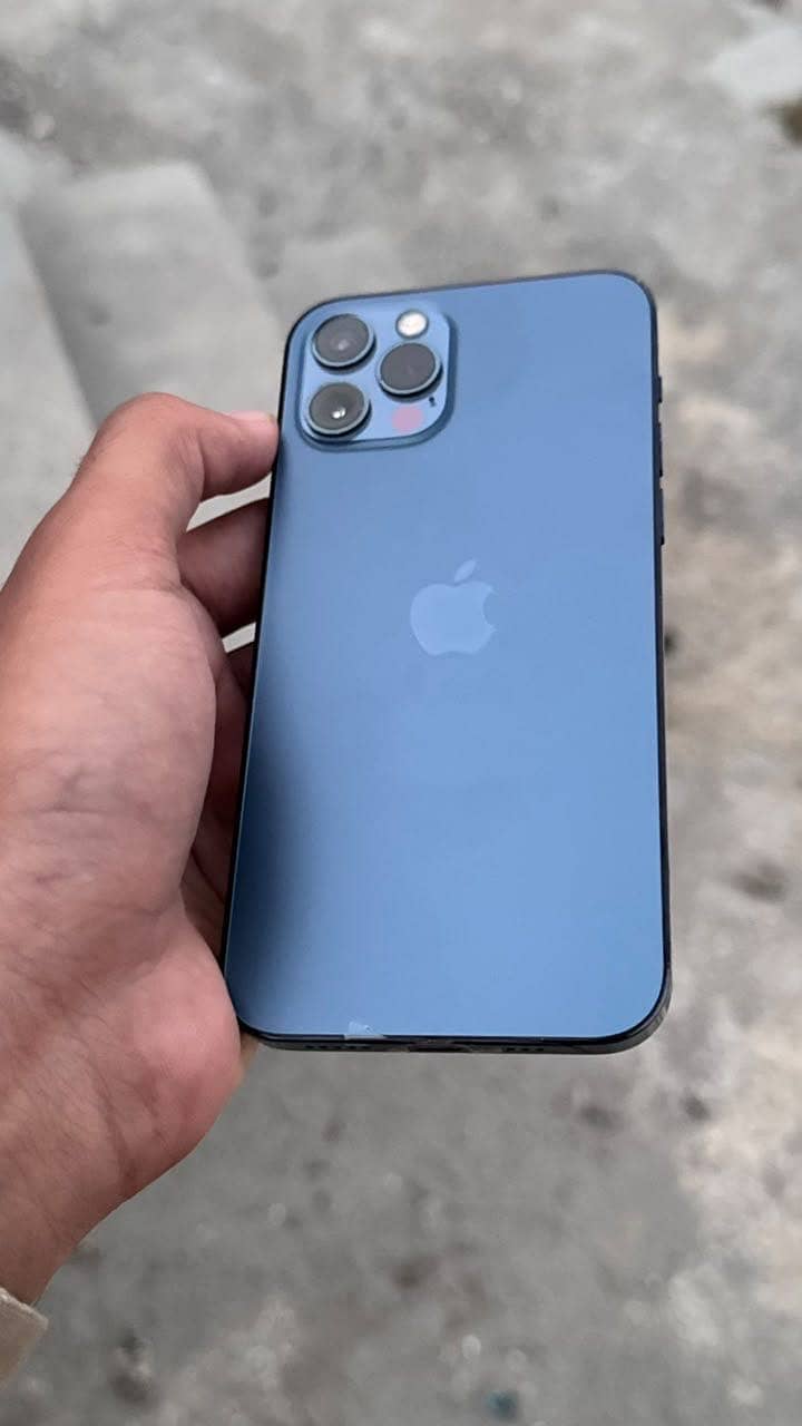 Apple iPhone 12 Pro 1