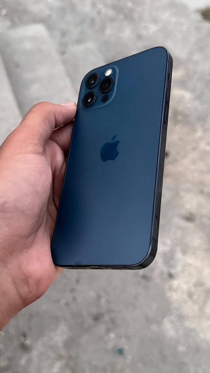 Apple iPhone 12 Pro 2