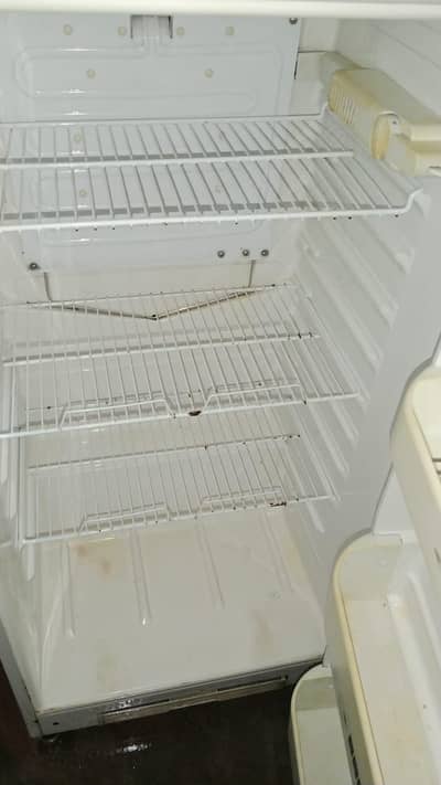 Dawlance medium freeze for sale