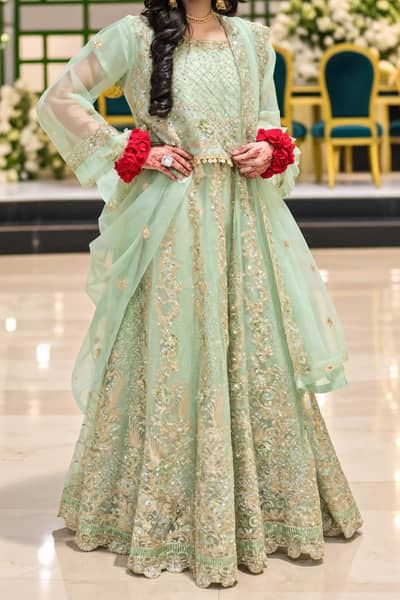 Beautiful Mint Green Maxi – One Time Worn