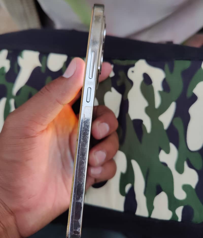 Infinix Note 40 4