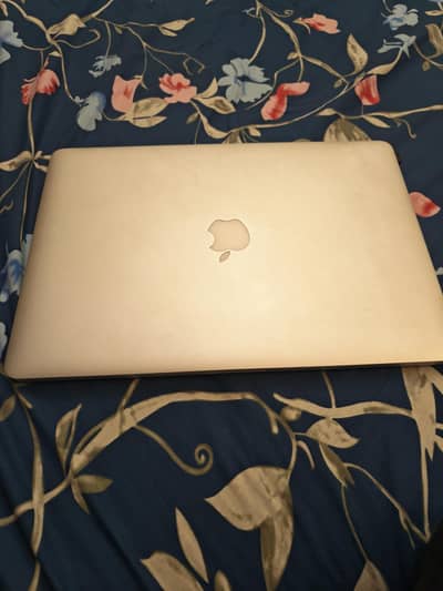 Mac book pro 2015 15 inch