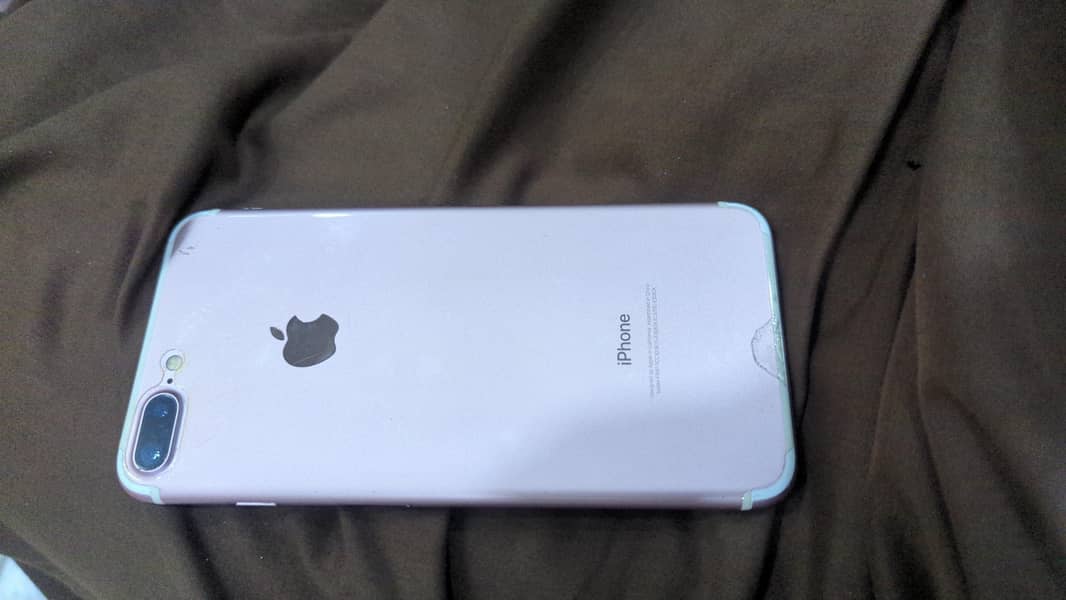 Apple iPhone 7 Plus 1