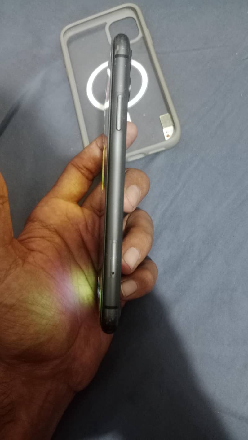 Apple iPhone 11 1