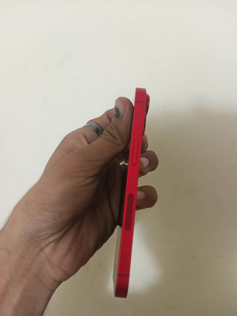 Apple iPhone 14 3