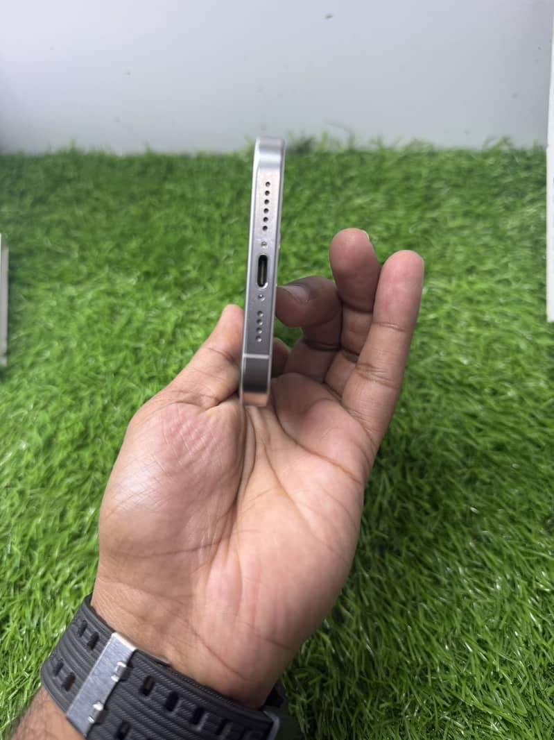 Iphone 15pro max 3