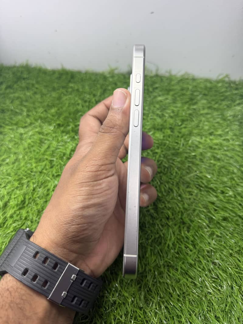 Iphone 15pro max 6