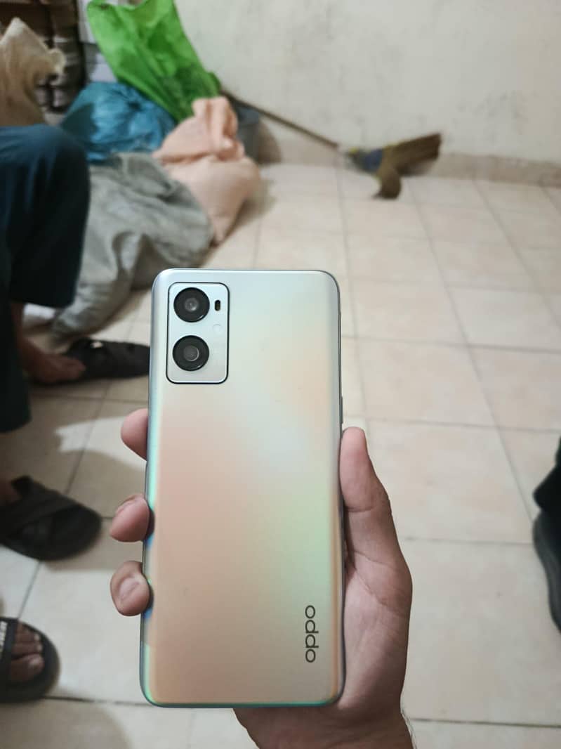 OPPO A96 0