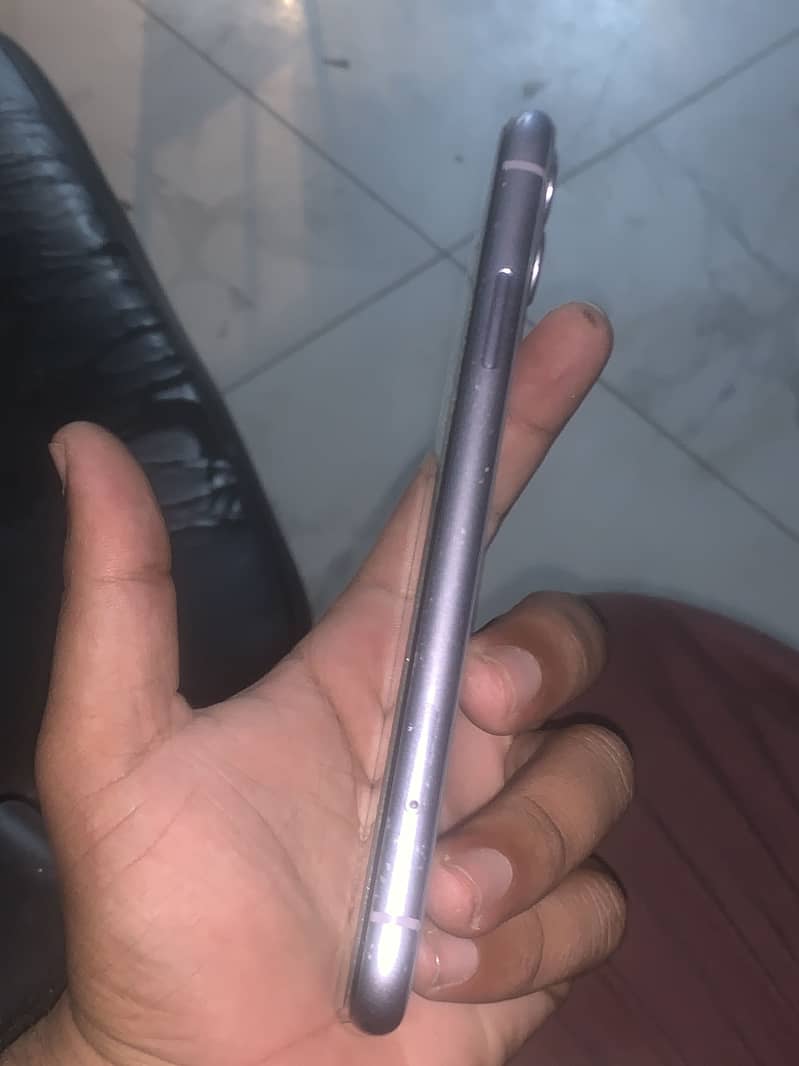 Apple iPhone 11 2
