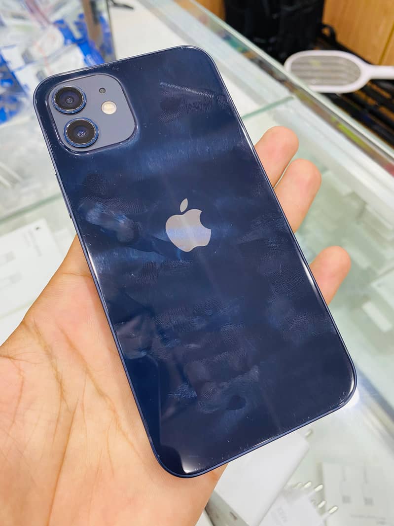 Apple iPhone 12 1