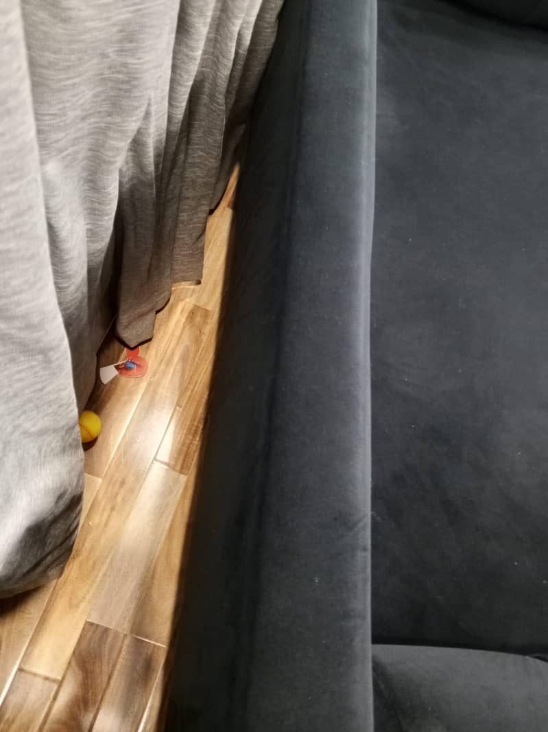3 seater Sofa 5