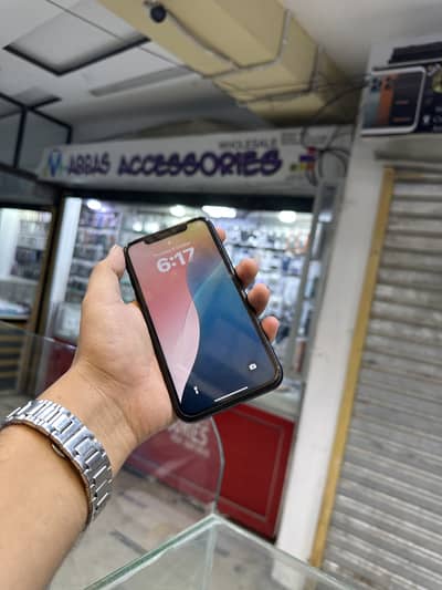 Apple iPhone XR