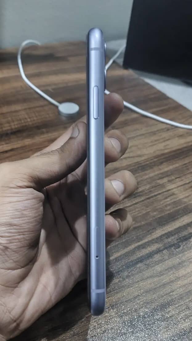 Apple iPhone 11 1