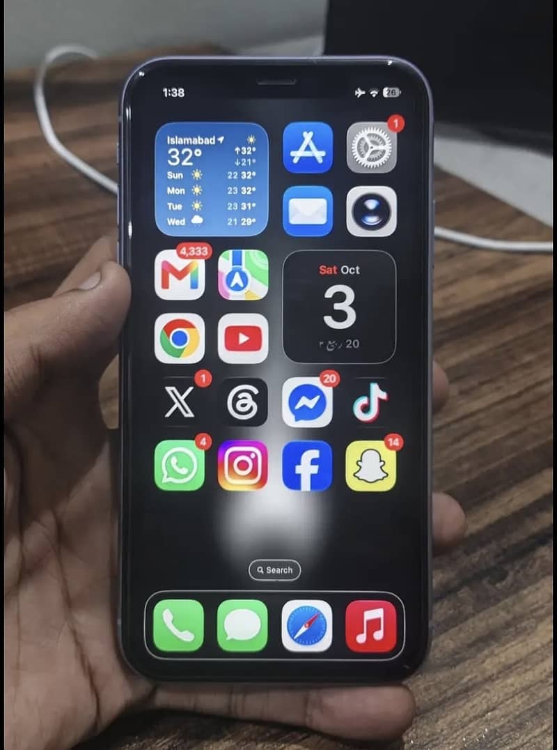 Apple iPhone 11 3