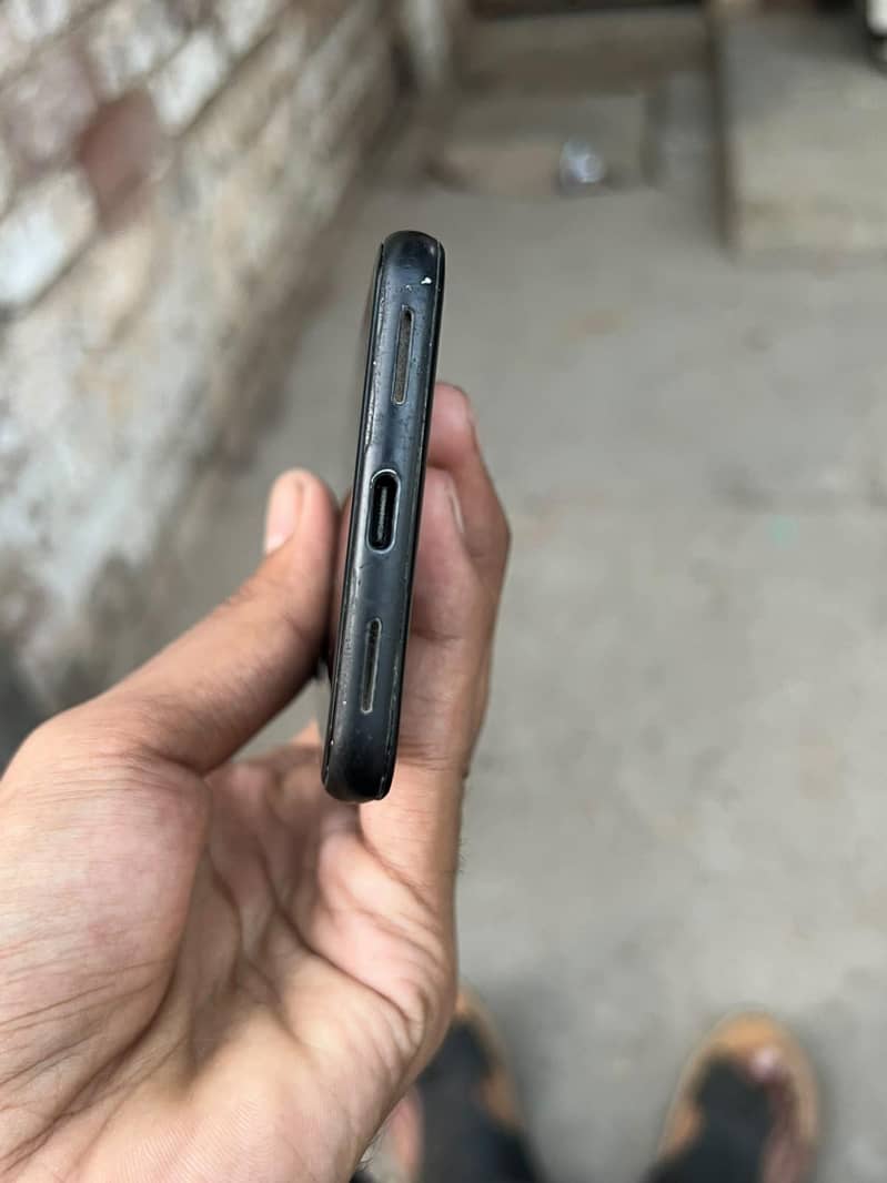 Google Pixel 4 3