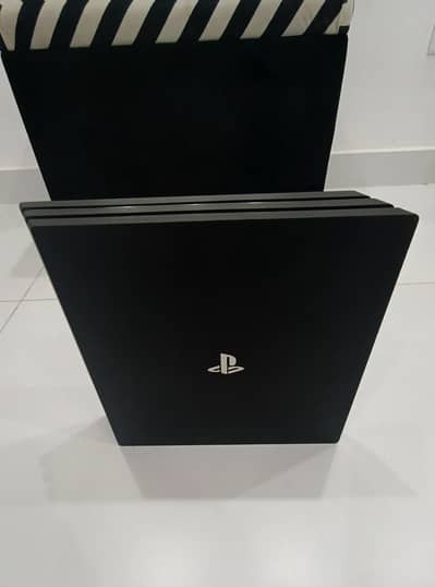 Ps4 Pro 1 TB ( Jail Break )