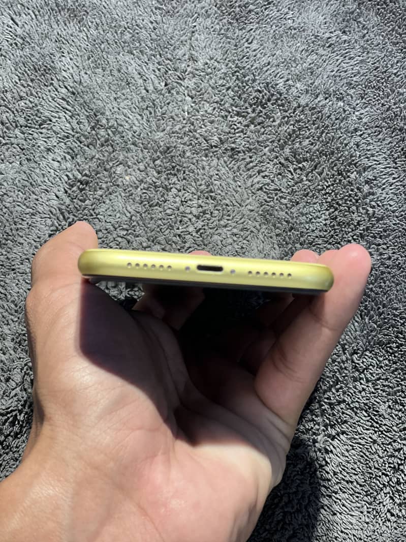 Apple iPhone 11 2