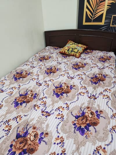 Single Wooden Bed Frame with Mattress