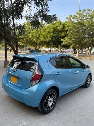 Toyota Aqua S push