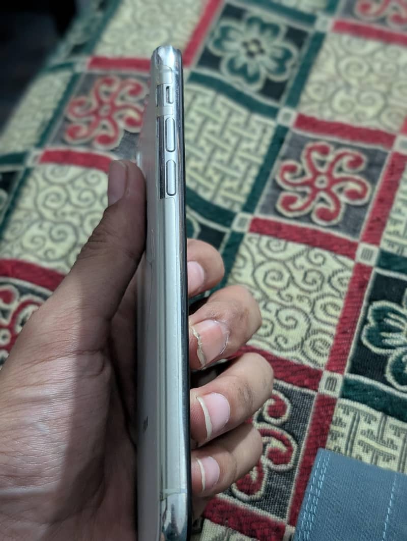 Apple iPhone X 1