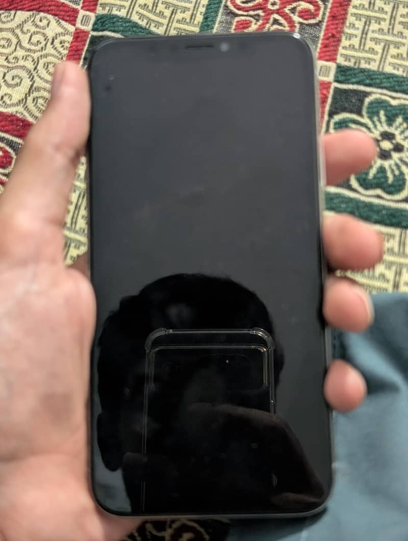 Apple iPhone X 3