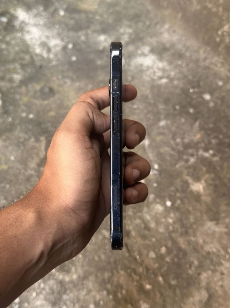 iPhone 15 JV With Box 4