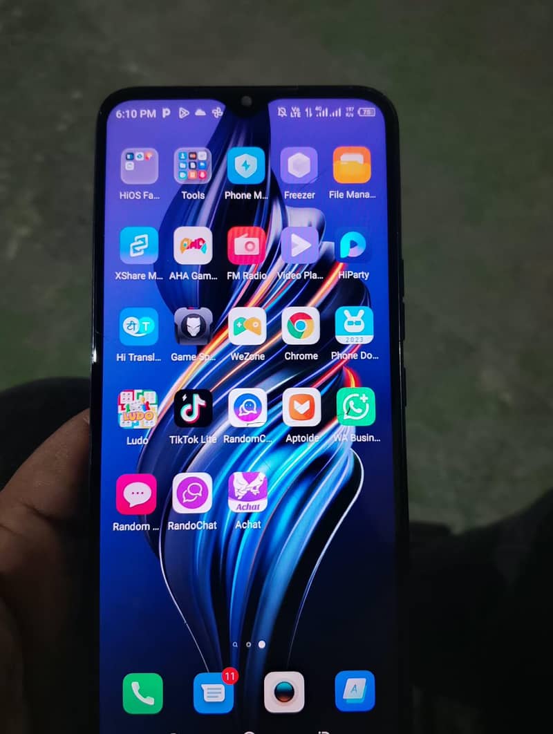 Tecno Pova 4