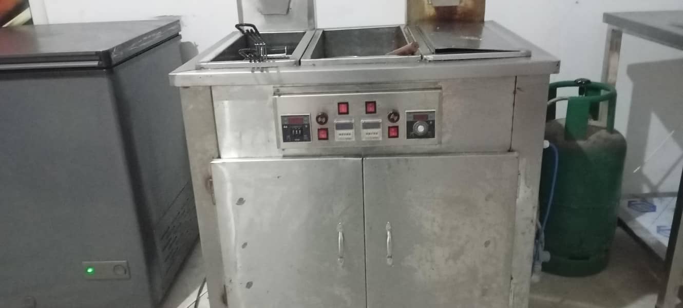fryer machine 0