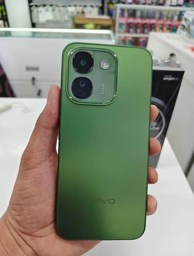 Vivo Y80 8 256  gb