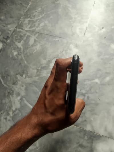 Apple iPhone XR
