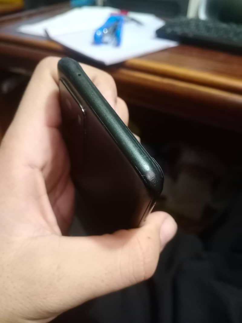 OPPO A76 3