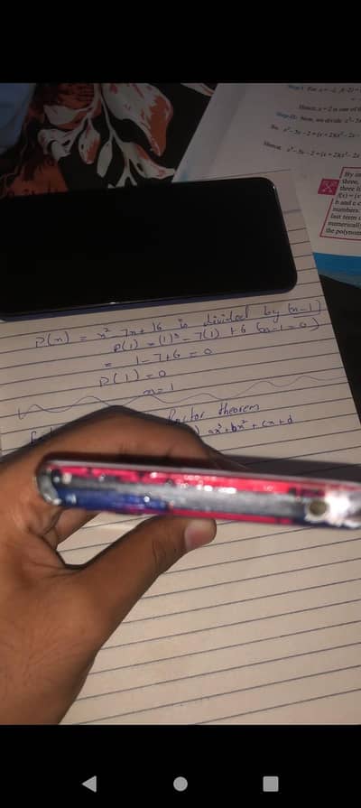 Aquos r2