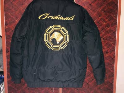Men's Black Winter puffer Jacket with fur - like new