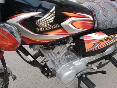 Honda 125 Hyderabad number 21 model