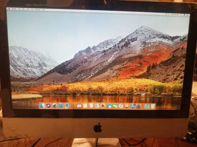 IMAC 2011 , 21.5" screen, 8GB Ram, Keyboard with mouse