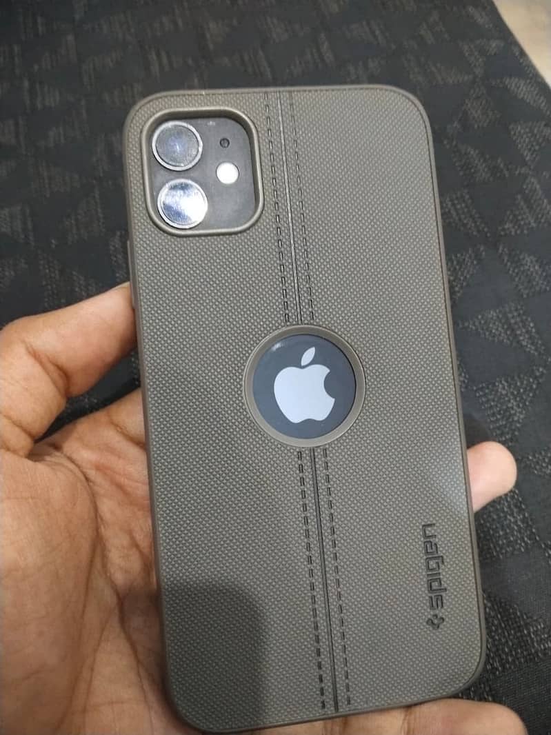 Apple iPhone 11 0