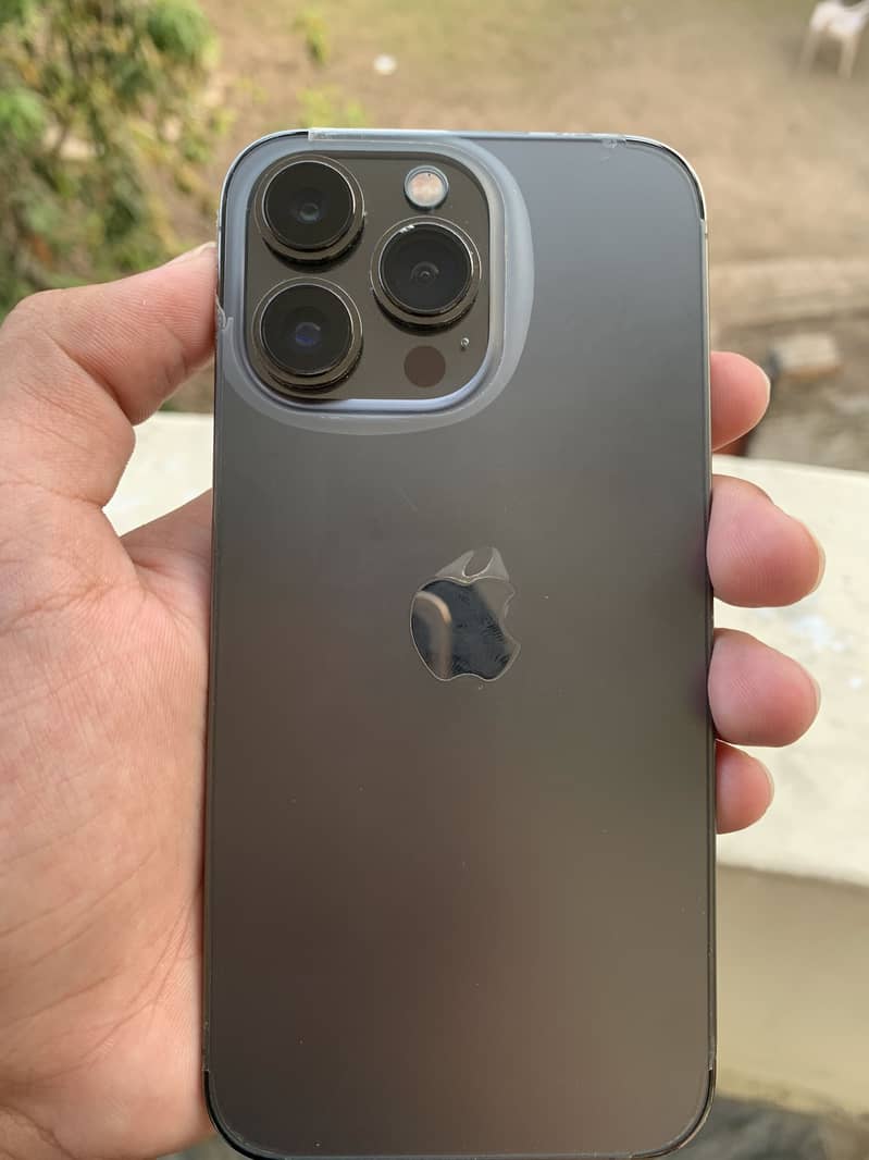 Apple iPhone 13 Pro 3